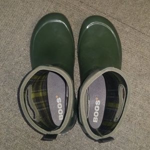 NWOT Bogs Boots